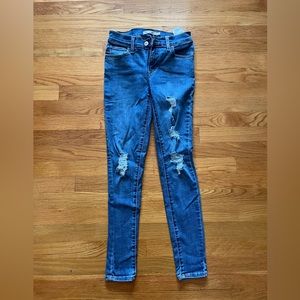 Women’s Levi Strauss jeans! Super skinny Sz. 25!